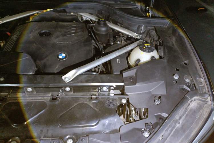 Used BMW X5 2022 xDrive 30Li M Sport Package Engine Bay Left