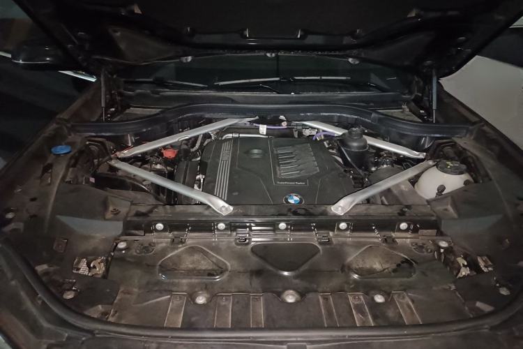 Used BMW X5 2022 Restyled xDrive 40Li M Sport Package Engine Bay
