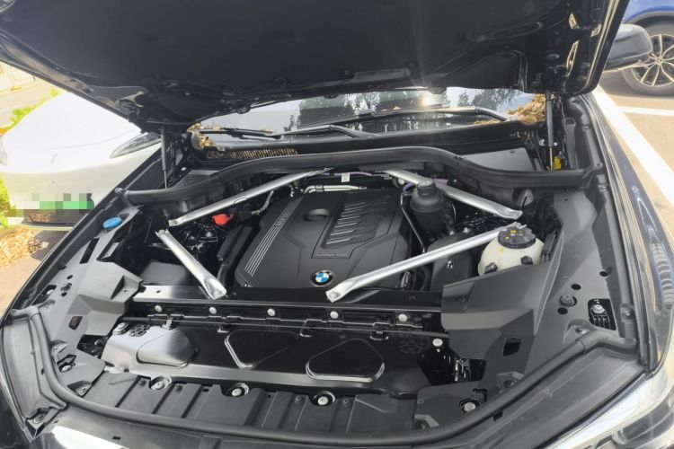Used BMW X5 2022 Restyled xDrive 40Li M Sport Package Engine Bay
