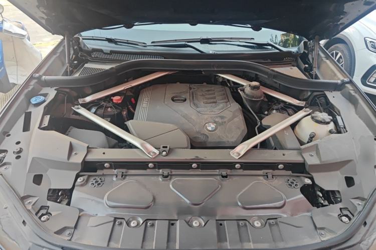 Used BMW X5 2022 Restyled xDrive 30Li Luxury Version M Sport Package Engine Bay