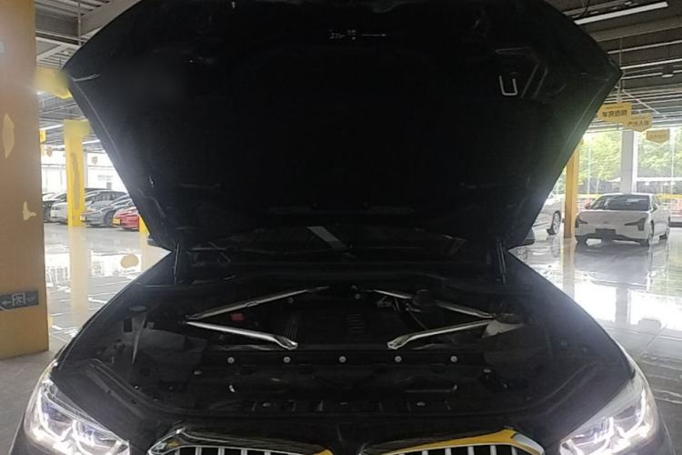 Used BMW X5 2022 xDrive40i Luxury Edition M Sport Package Engine Bay