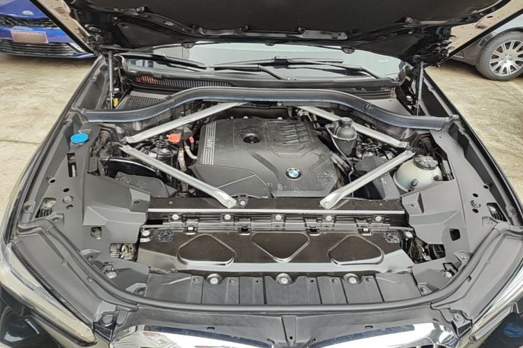 Used BMW X5 2022 Restyled xDrive 30Li Luxury Version M Sport Package Engine Bay