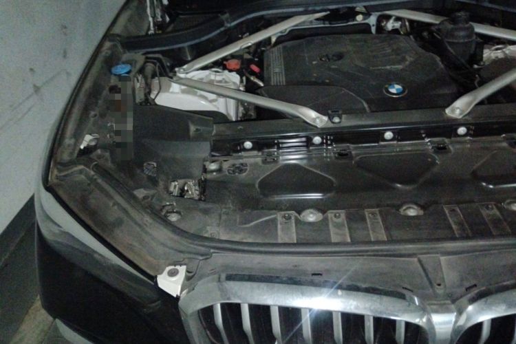 Used BMW X5 2022 Restyled xDrive 30Li M Sport Package Engine Bay Right
