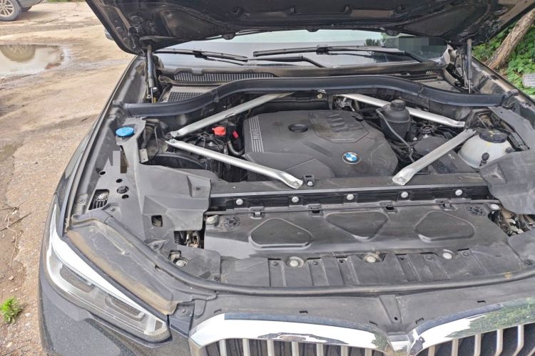 Used BMW X5 2022 Restyled xDrive 30Li Luxury Version M Sport Package Engine Bay Right