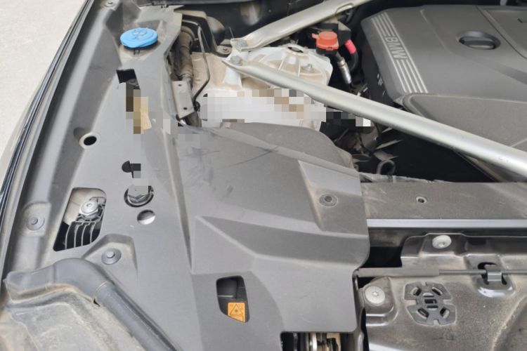 Used BMW X5 2022 xDrive 30Li Luxury M Sport Package Engine Bay Right