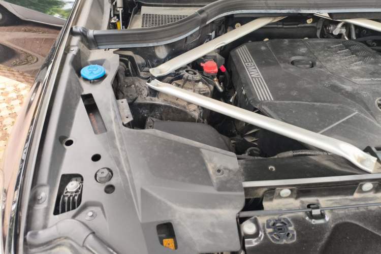 Used BMW X5 2022 Restyled xDrive 30Li Luxury Version M Sport Package Engine Bay Right