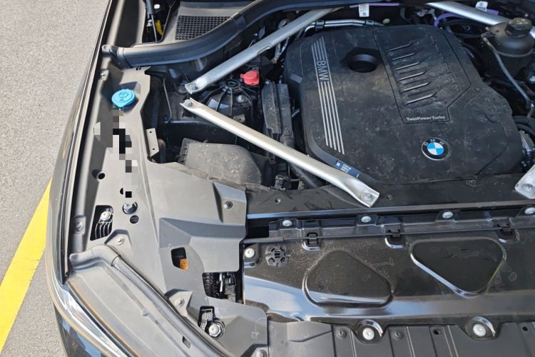 Used BMW X5 2022 Restyled xDrive 40Li Luxury Edition M Sport Package Engine Bay Right