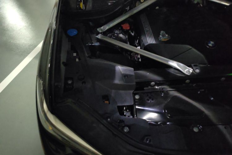 Used BMW X5 2022 xDrive 30Li Luxury M Sport Package Engine Bay Right