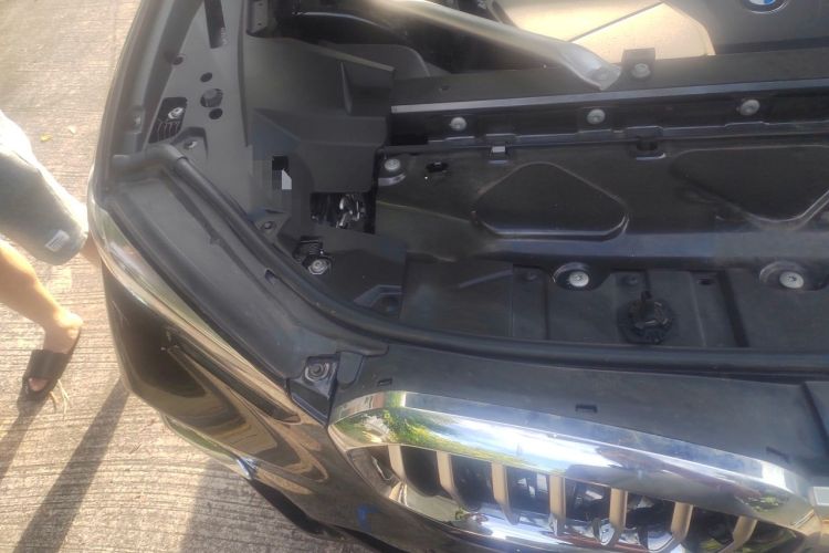 Used BMW X5 2022 xDrive 30Li M Sport Package Engine Bay Right