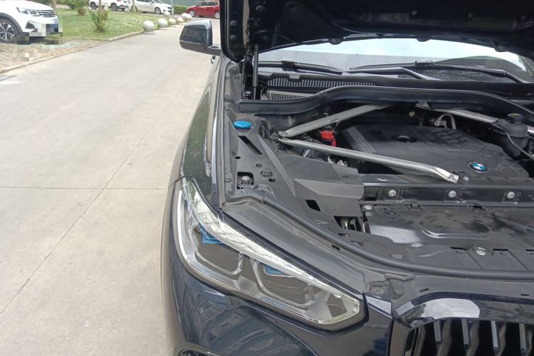 Used BMW X5 2022 Restyled xDrive 30Li Luxury Version M Sport Package Engine Bay Right
