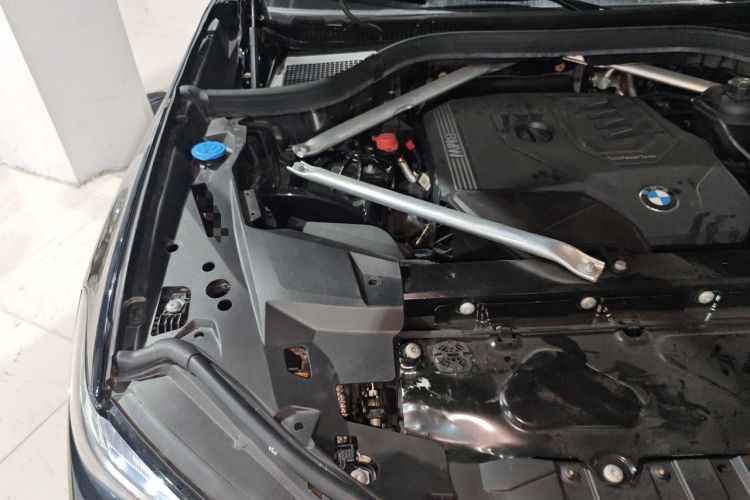 Used BMW X5 2022 Restyled xDrive 30Li Luxury Version M Sport Package Engine Bay Right
