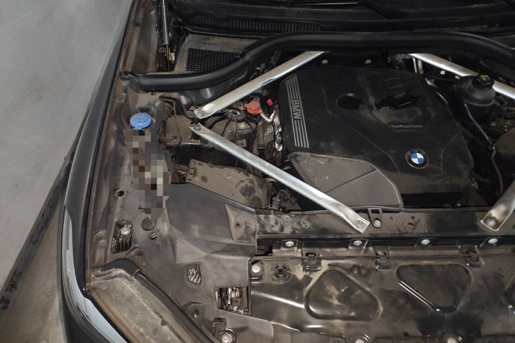 Used BMW X5 2022 xDrive30i M Sport Package Engine Bay Right