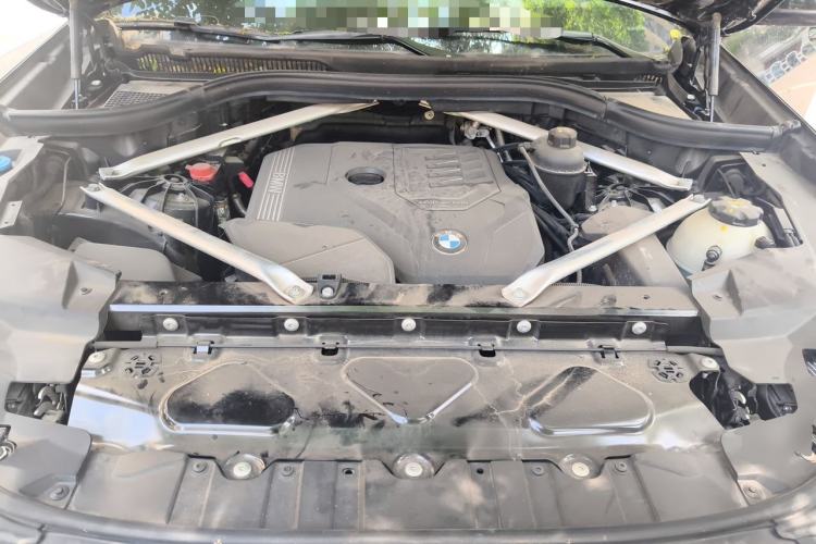 Used BMW X5 2022 xDrive 30Li M Sport Package Engine Bay