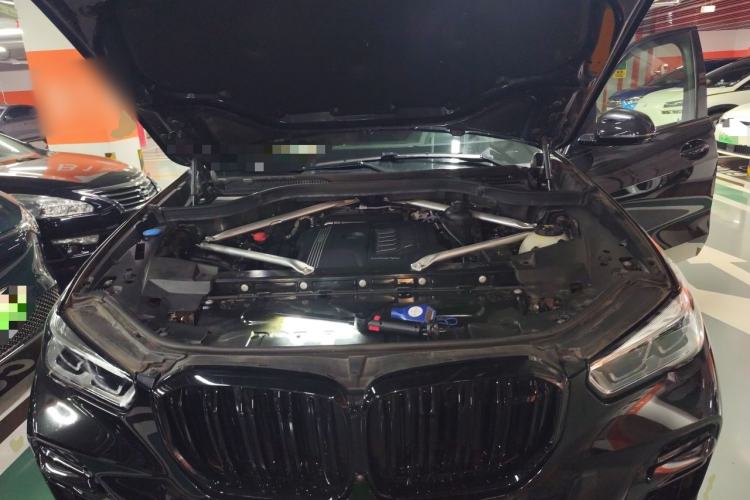 Used BMW X5 2022 Restyled xDrive 40Li M Sport Package Engine Bay