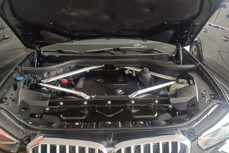 Used BMW X5 2022 xDrive30i M Sport Package Engine Bay
