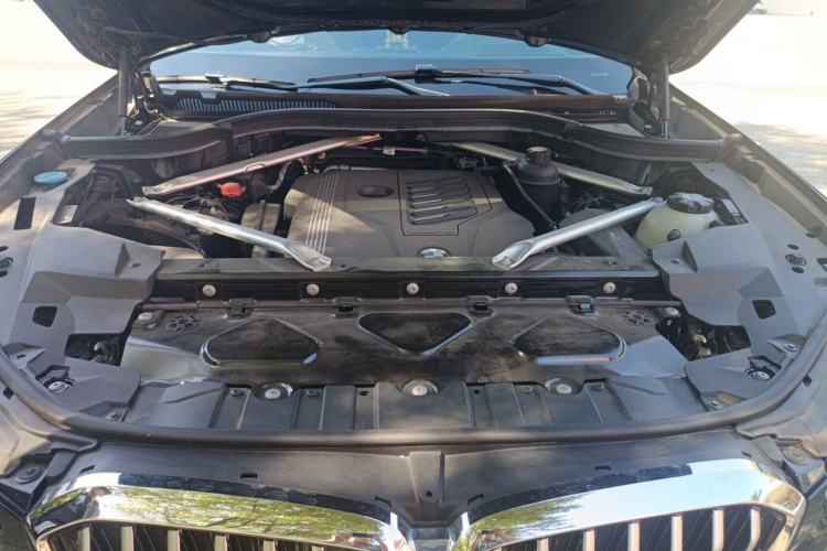 Used BMW X5 2022 Restyled xDrive 40Li M Sport Package Engine Bay