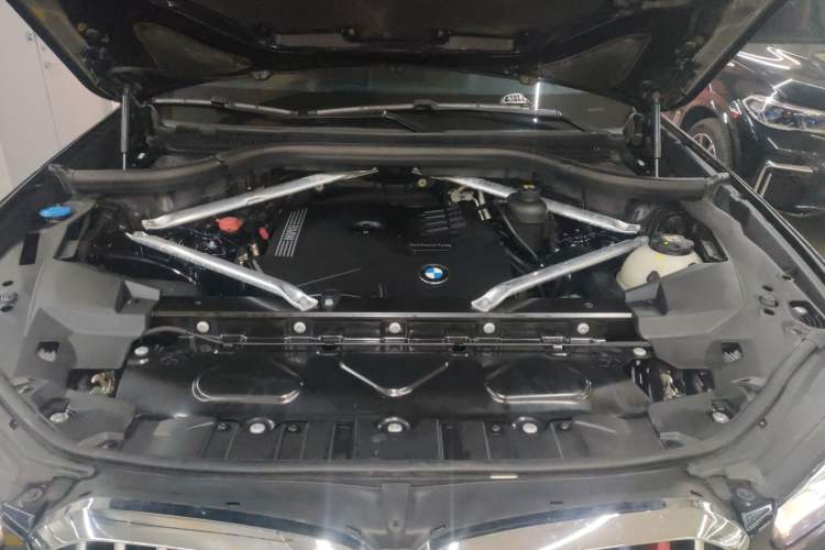 Used BMW X5 2022 xDrive30i M Sport Package Engine Bay