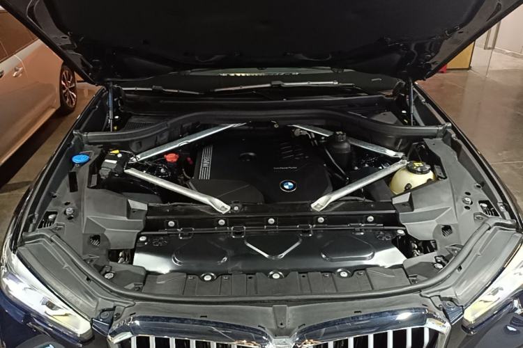 Used BMW X5 2022 xDrive30i M Sport Package Engine Bay