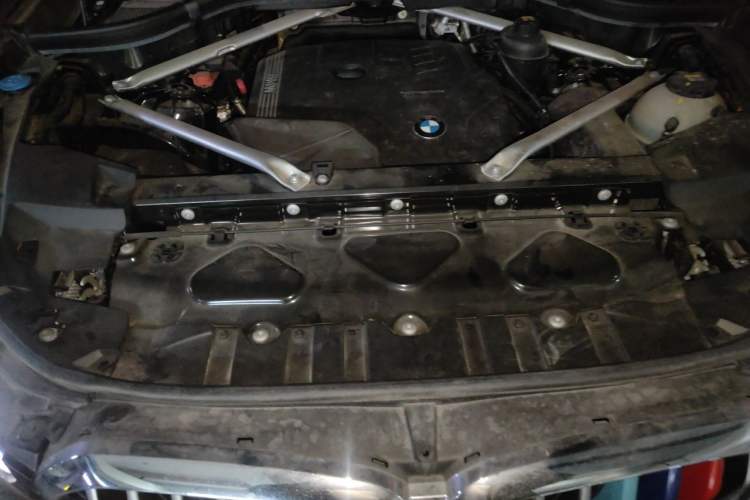 Used BMW X5 2022 Restyled xDrive 30Li Luxury Version M Sport Package Engine Bay