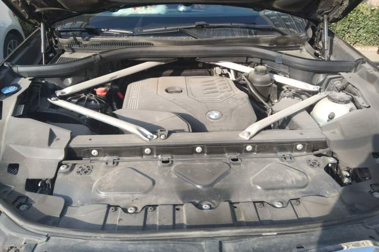 Used BMW X5 2022 xDrive30i M Sport Package Engine Bay