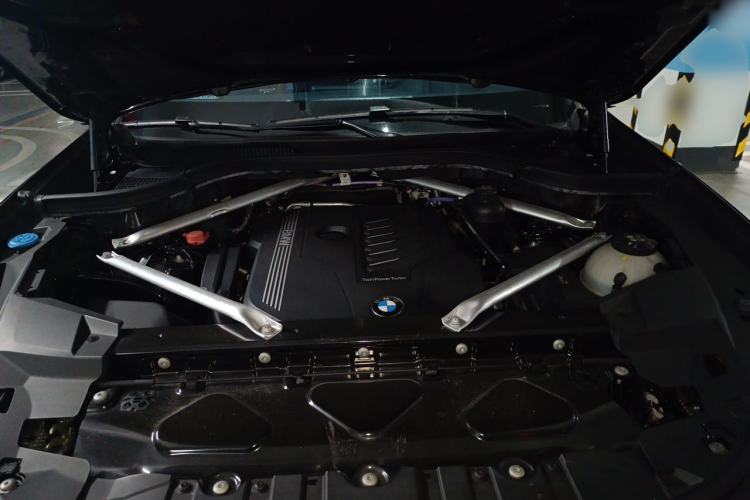 Used BMW X5 2022 Restyled xDrive 40Li M Sport Package Engine Bay