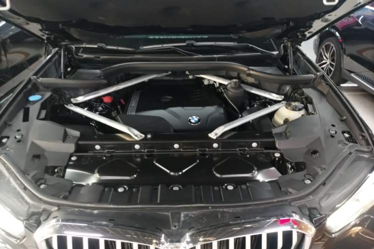 Used BMW X5 2022 xDrive30i M Sport Package Engine Bay