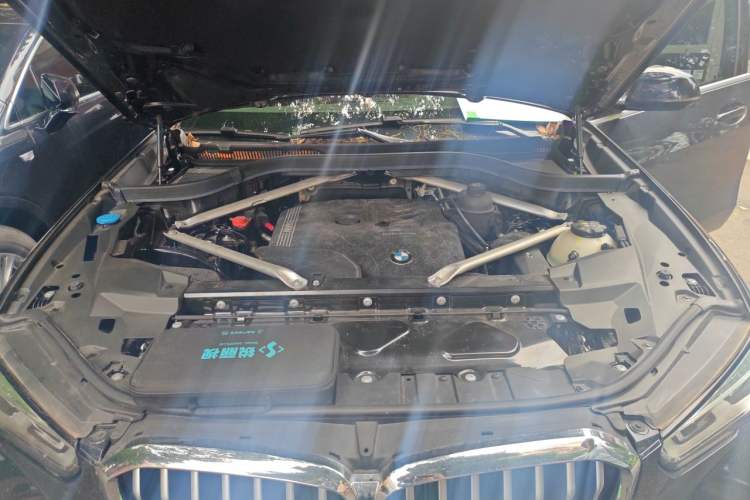 Used BMW X5 2022 Restyled xDrive 30Li Luxury Version M Sport Package Engine Bay