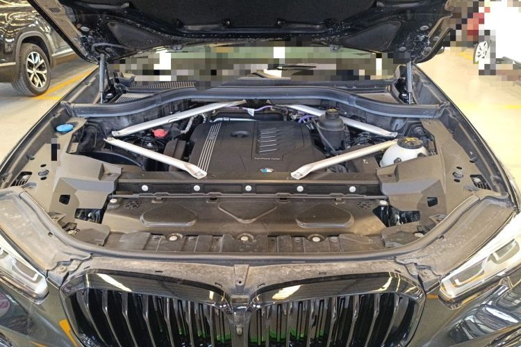 Used BMW X5 2022 Restyled xDrive 40Li Luxury Edition M Sport Package Engine Bay