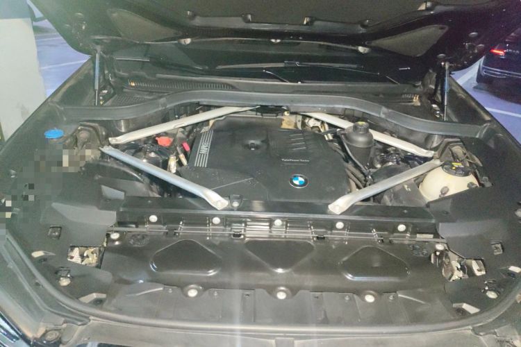 Used BMW X5 2022 Restyled xDrive 30Li Luxury Version M Sport Package Engine Bay