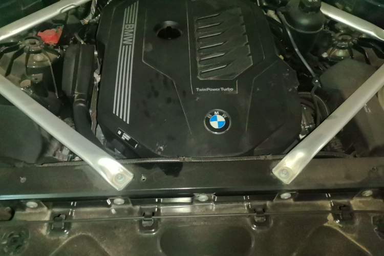 Used BMW X5 2022 Restyled xDrive 40Li M Sport Package Engine Bay