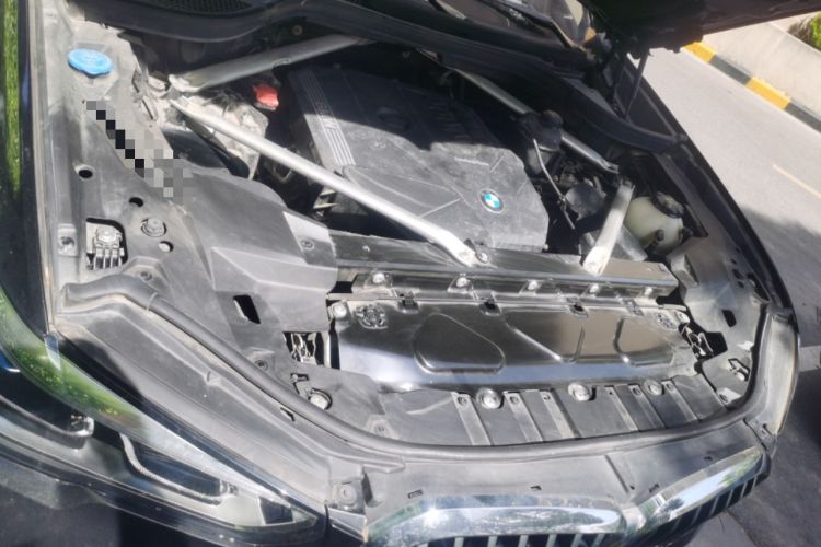 Used BMW X5 2022 xDrive 30Li Luxury M Sport Package Engine Bay