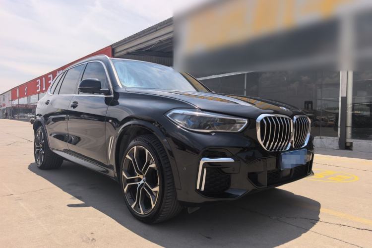 Used BMW X5 2022 Restyled xDrive 40Li Luxury Edition M Sport Package Exterior 1