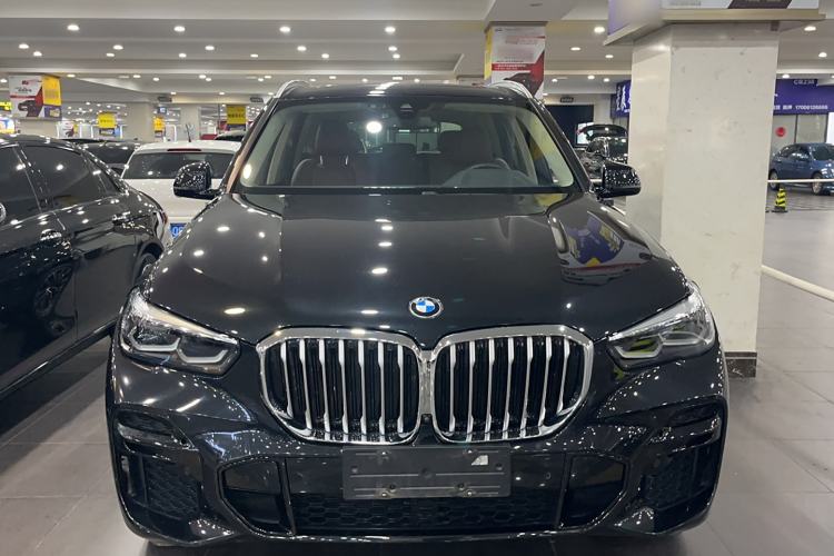 Used BMW X5 2022 xDrive30i M Sport Package Exterior 1