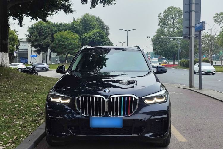 Used BMW X5 2022 xDrive30i M Sport Package Exterior 1