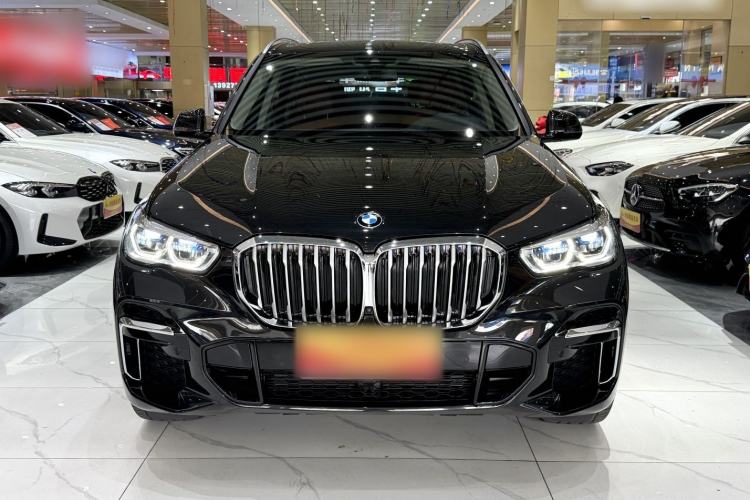 Used BMW X5 2022 Restyled xDrive 30Li Luxury Version M Sport Package Exterior 1