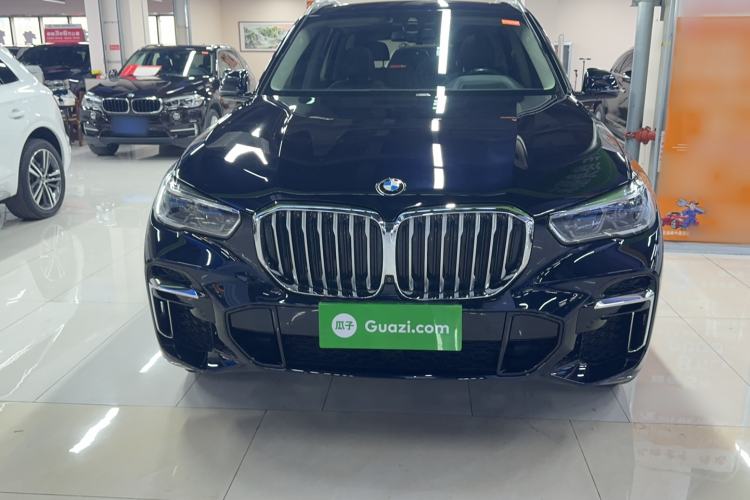 Used BMW X5 2022 xDrive 30Li Luxury M Sport Package Exterior 1