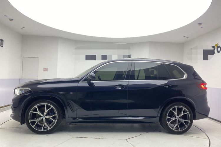 Used BMW X5 2022 xDrive40i Luxury Edition M Sport Package Exterior 1
