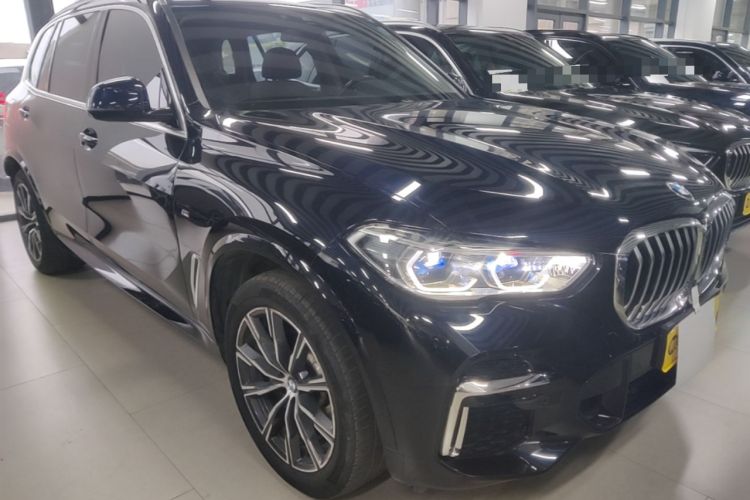 Used BMW X5 2022 Restyled xDrive 30Li Luxury Version M Sport Package Exterior 1