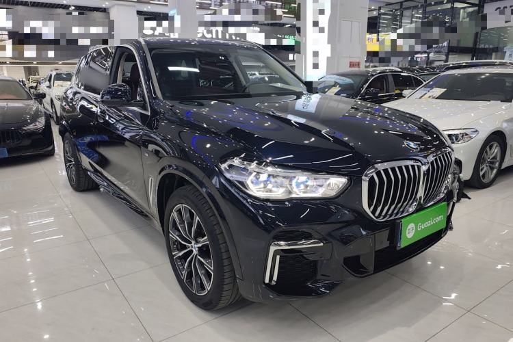 Used BMW X5 2022 Restyled xDrive 30Li Luxury Version M Sport Package Exterior 1