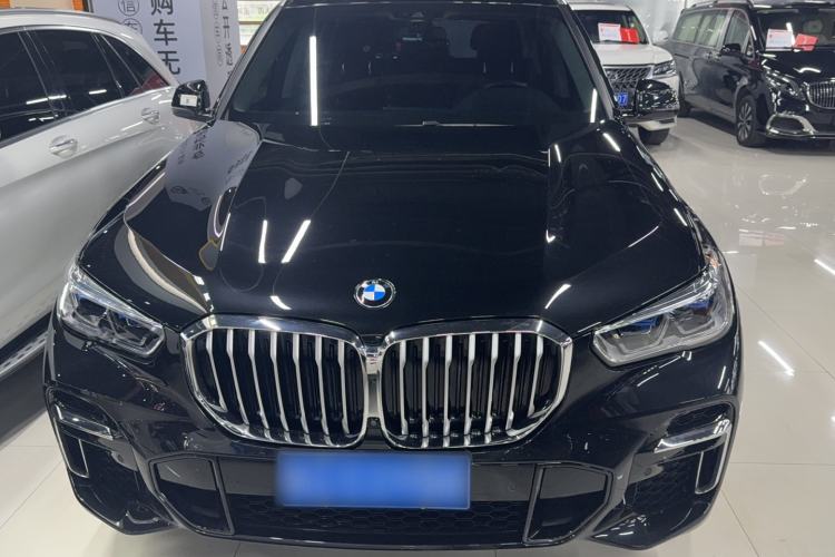 Used BMW X5 2022 Restyled xDrive 30Li Luxury Version M Sport Package Exterior 1