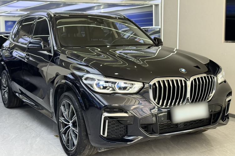 Used BMW X5 2022 Restyled xDrive 30Li Luxury Version M Sport Package Exterior 1