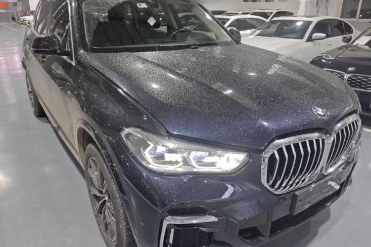 Used BMW X5 2022 xDrive 30Li Luxury M Sport Package Exterior 1