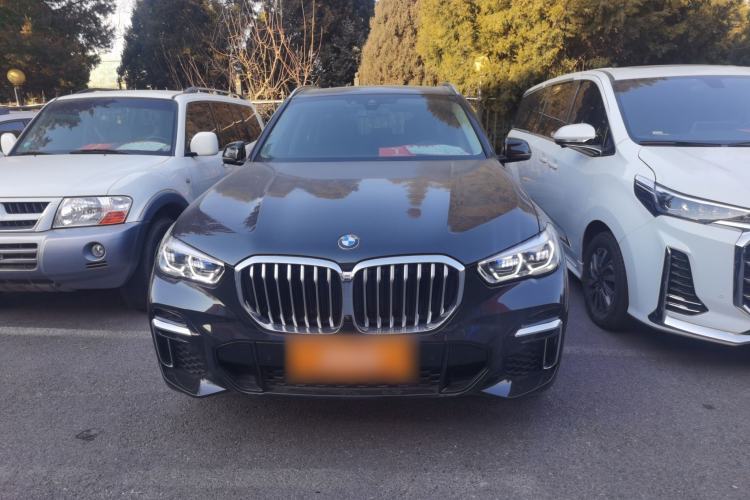 Used BMW X5 2022 xDrive 30Li Luxury M Sport Package Exterior 1