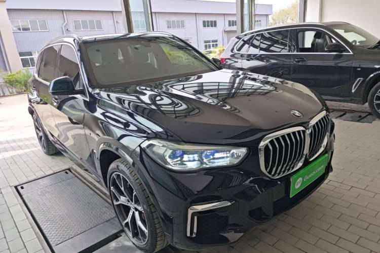 Used BMW X5 2022 Restyled xDrive 40Li M Sport Package Exterior 1