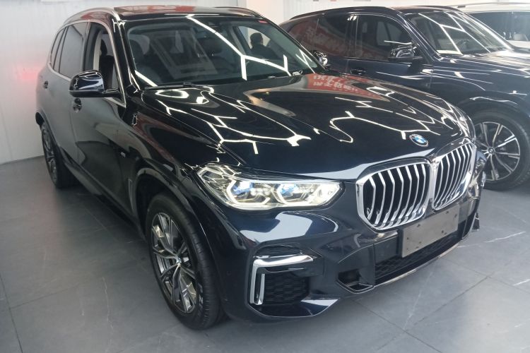 Used BMW X5 2022 Restyled xDrive 30Li Luxury Version M Sport Package Exterior 1