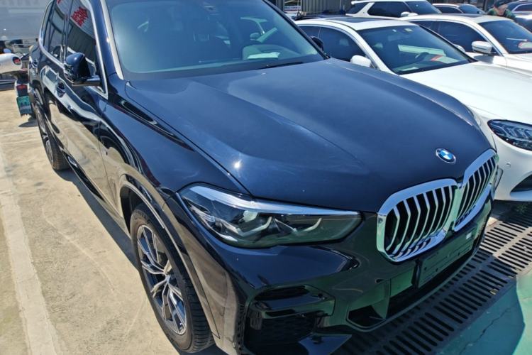 Used BMW X5 2022 xDrive30i M Sport Package Exterior 1