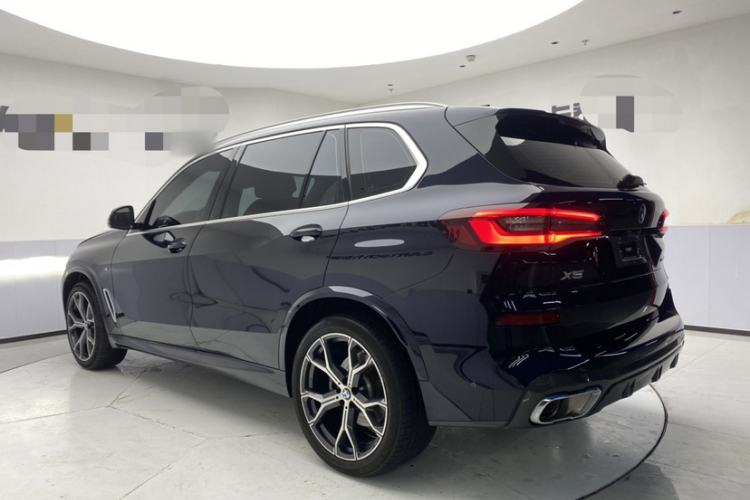 Used BMW X5 2022 Restyled xDrive 40Li M Sport Package Exterior 1