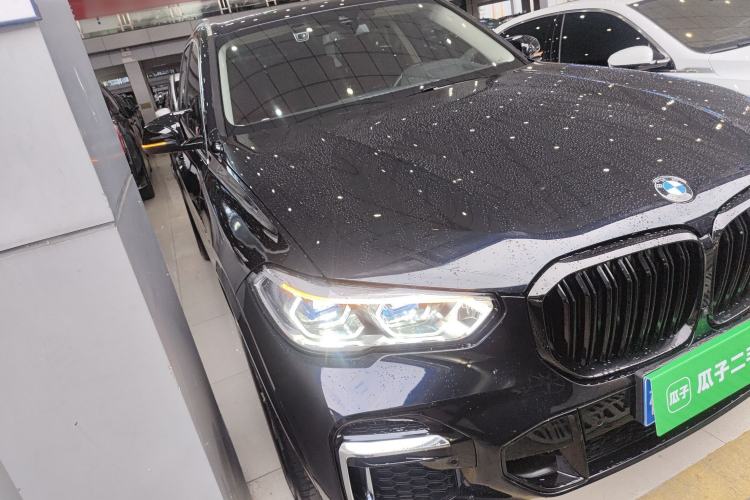 Used BMW X5 2022 Restyled xDrive 30Li Luxury Version M Sport Package Exterior 1