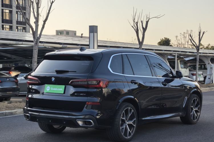 Used BMW X5 2022 Restyled xDrive 40Li M Sport Package Exterior 10