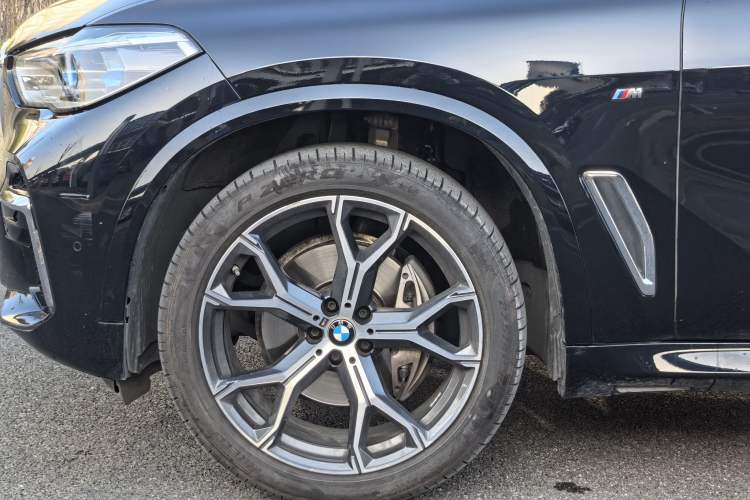 Used BMW X5 2022 Restyled xDrive 40Li M Sport Package Exterior 11